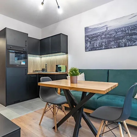 Wrocapartments Westcenter - Parking Free Apartament Wrocław